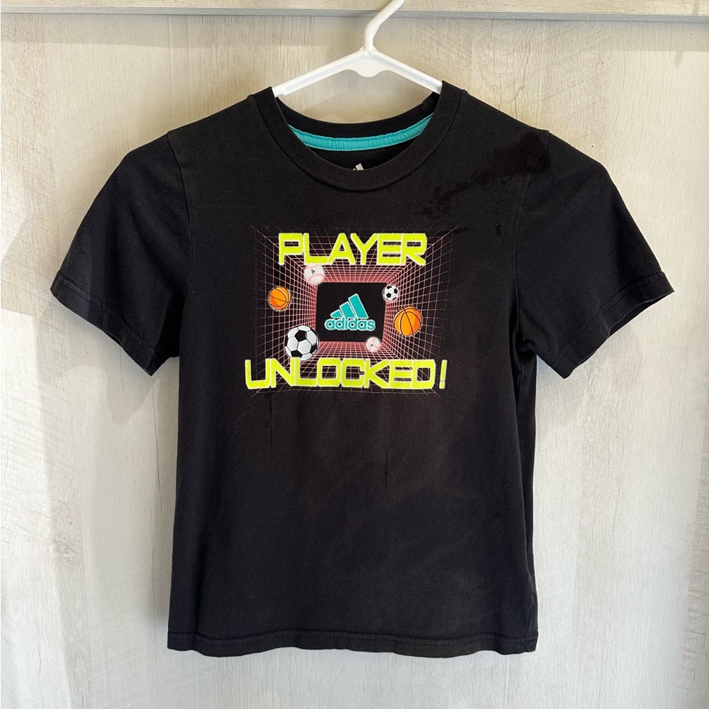 Adidas Boys Short Sleeve Tee Size 6